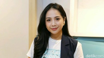 Rayakan Hardiknas! Nagita Slavina Kenang saat Jadi Guru