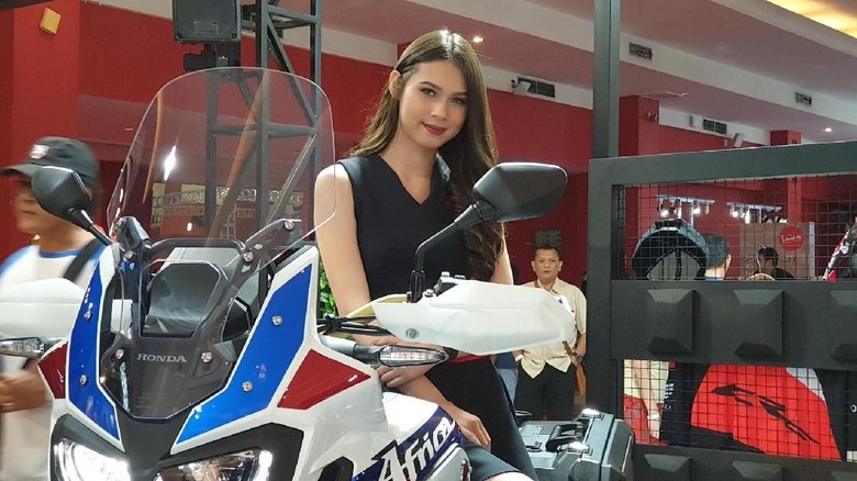 Gabriela Baby di booth AHM, IIMS 2019 Gabriela Baby di booth AHM, IIMS 2019