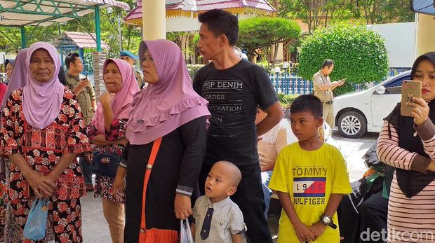 Bantuan Perbaikan Rumah Akibat Bom Teroris Sibolga Belum Cair, Warga Demo