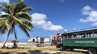 Yang memberikan nama Disappointment Islands adalah penjelajah Inggris, John Byron di tahun 1765. Sebab, kapalnya tidak bisa berlabuh ke sana karena ditolak oleh orang-orang di pulaunya serta perairan yang dangkal menyulitkan kapal untuk berlabuh (Andrew Evans/BBC Travel)