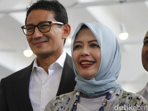 Pertama Kali Datang ke Trunk Show Hijabers, Sandiaga Uno Terkagum-kagum