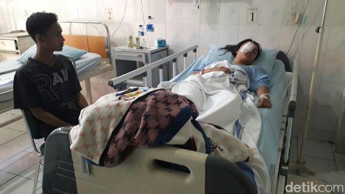 Siswi SMP Ini Harus Operasi Mata yang Terluka Terkena HT Polisi