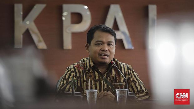 Ketua KPAI Susanto membantah merekomendasikan penghentian audisi bulu tangkis, tapi hanya meminta penggantian logo.