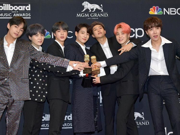 BTS Kalahkan Maroon 5 dan Ariana Grande di Billboard Music Awards