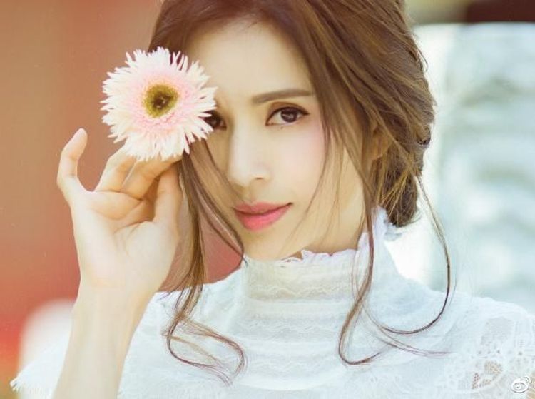 10 Pesona Pemeran Bibi Lung, 25 Tahun Setelah The Condor Heroes Berlalu
