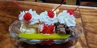 Bosan Banana Split? Ada Acar Split yang Disajikan dengan Es Krim Lezat 