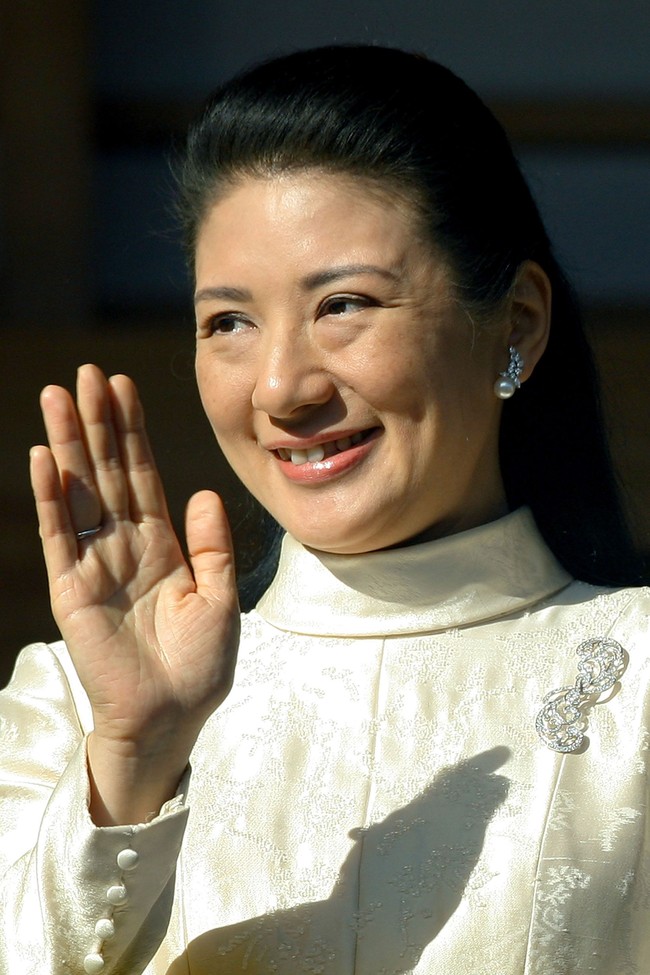 Putri Masako dan Kaisar Naruhito pertama kali bertemu di sebuah pesta untuk menyambut kedatangan Putri Spanyol Elena pada Oktober 1986. Foto: Getty Images