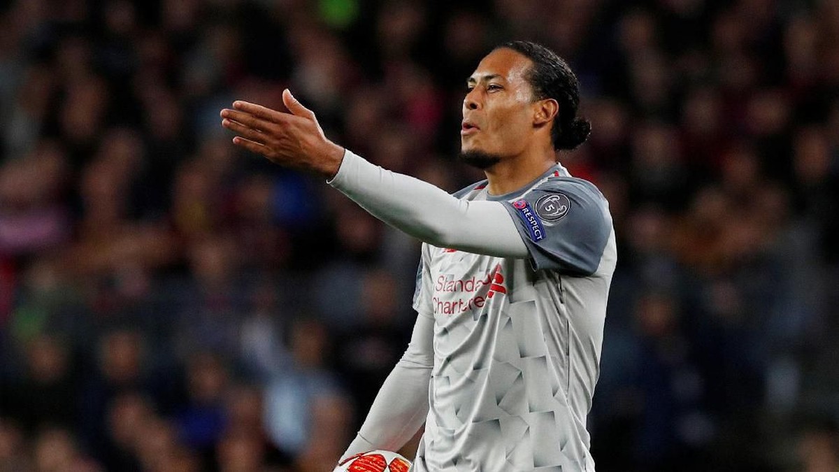 Pemain Liverpool, Virgil Van Dijk, menjadi kandidat kuat peraih Ballon dOr. (Foto: Albert Gea/REUTERS)