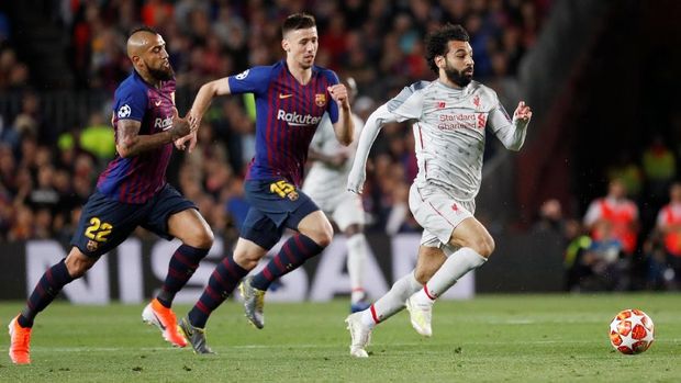 Mohamed Salah gagal mencetak gol di kandang Barcelona.