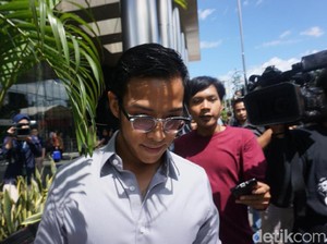 Usai Diperiksa KPK soal Sofyan Basir, Putra Setya Novanto Bungkam