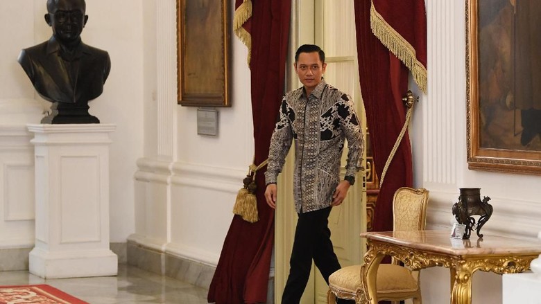 Jokowi Panggil AHY 22 Mei Jokowi Panggil AHY 22 Mei