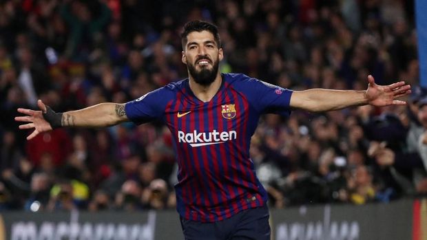 Suarez meminta Barcelona mewaspadai kedalaman skuat Liverpool.