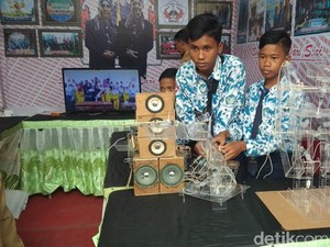 Empat Siswa SMP di Lamongan Ciptakan Robot Berbahan Limbah