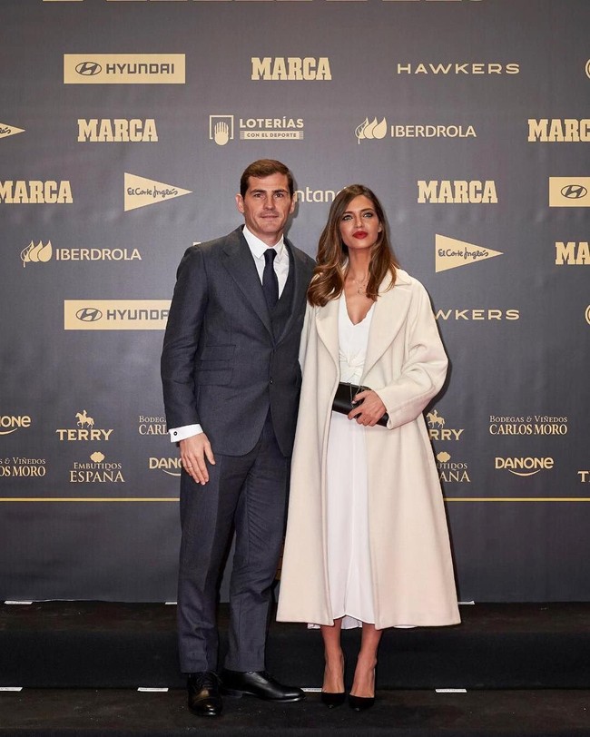Sara Carbonero menjalin cinta dengan Iker Casillas sejak 2009. Pada 2014, dia melahirkan seorang anak laki-laki. Dan saat mengandung anak kedua mereka, Sara dinikahi Casillas pada 20 Maret 2016. Wanita 35 tahun itu melahirkan anak keduanya pada 2 Juni 2016. Foto: Dok. Getty Images, Instagram