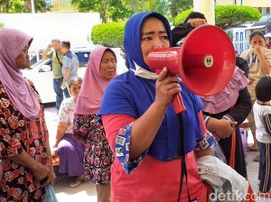 Bantuan Perbaikan Rumah Akibat Bom Teroris Sibolga Belum Cair, Warga Demo