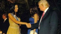 Dalam foto ini terlihat momen saat Davila berjabat tangan dengan Presiden Amerika Serikat Donald Trump, yang sebelumnya pernah menjadi pemilik brand Miss Universe. Tak diketahui kapan foto ini diambil. Dalam foto yang diposting ke akun Instagramnya ini, Davila menuliskan caption berbunyi Donald Trump, Miss Universo. Foto: Instagram/@fatimihdavila