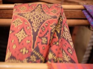 Mengenal Jepara Lebih Dekat Lewat Tenun Ikat Troso