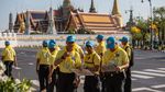 Thailand Menguning Jelang Penobatan Raja Maha Vajiralongkorn