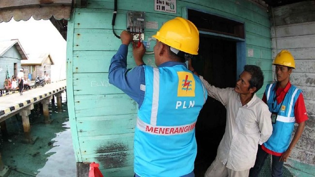 PNS Bakal Bisa Kerja dari Rumah, Jokowi Teken Aturan Mobil Listrik