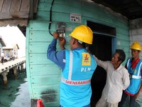 PNS Bakal Bisa Kerja dari Rumah, Jokowi Teken Aturan Mobil Listrik