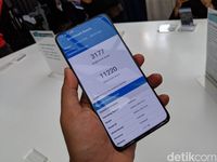 Ditenagai Snapdragon 855, Oppo Reno 10x Zoom Ngebut