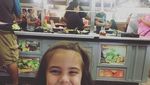 Lexi Rabe, Pemeran Anak Iron Man yang Suka Pose Keren Saat Makan Sushi