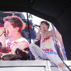 Curhat Taka ONE OK ROCK Saat Bikin Album DETOX: Dunia Ini Chaos Banget!
