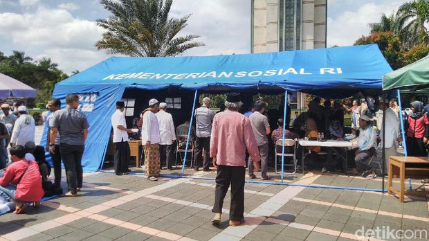Jemaah Masjid Agung Ciamis Periksa Kesehatan Gratis Usai Jumatan