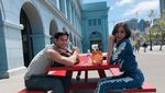 Dikabarkan Tunangan, Ini Momen Manis Kulineran Jedar dan Richo Kyle!