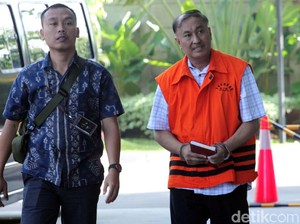 KPK Sita Land Cruiser Milik Markus Nari Terkait Kasus e-KTP