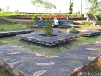 Tumbuhan Langka dan Air Terjun 'Niagara' di Kebun Raya Indrokilo Boyolali