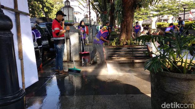 Sambut Ramadan, Oded dan Warga Bebersih Bandung