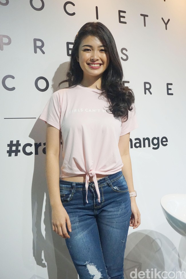 Inilah Elisa Jonathan saat menghadiri peluncuran label fashion Liberty Society di Cikini, Jakarta Pusat, Kamis (2/5/2019). Sosoknya pernah menjadi perhatian publik karena berpacaran dengan Nicholas Sean yang bukan lain adalah putra sulung dari Basuki Tjahaja Purnama (BTP) atau Ahok. (Foto: Daniel Ngantung/Wolipop)