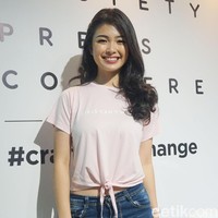 Inilah Elisa Jonathan saat menghadiri peluncuran label fashion Liberty Society di Cikini, Jakarta Pusat, Kamis (2/5/2019). Sosoknya pernah menjadi perhatian publik karena berpacaran dengan Nicholas Sean yang bukan lain adalah putra sulung dari Basuki Tjahaja Purnama (BTP) atau Ahok. (Foto: Daniel Ngantung/Wolipop)