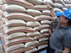 Jelang Ramadan, Stok Beras di Gudang Bulog 2 Juta Ton
