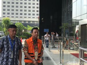 Sakit Sebulan, Rommy Kembali Masuk Rutan
