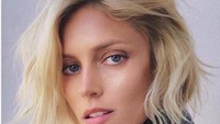 Anja Rubik merupakan model cantik yang berasal dari Polandia. (anja_rubik/Instagram)