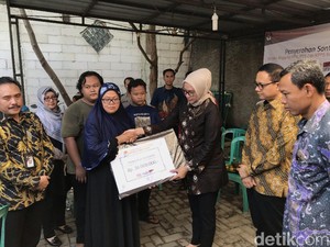 Beri Santunan ke Keluarga Petugas KPPS di Tangsel, KPU: Kami Merasa Kehilangan