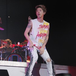 Konser ONE OK ROCK di Hong Kong Batal