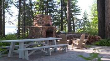 Suasana halaman yang indah. Mungkin Zuck akan melakukan pesta barbeque di sini. Foto: istimewa