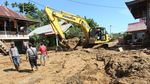 Lumpur Rendam Desa di Bengkulu Pasca Banjir Bandang