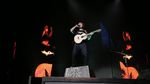Ngamen Berkelas ala Ed Sheeran di GBK