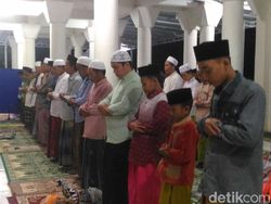 Jumlah Rakaat Salat Witir Lengkap dengan Niat dan Tata Caranya