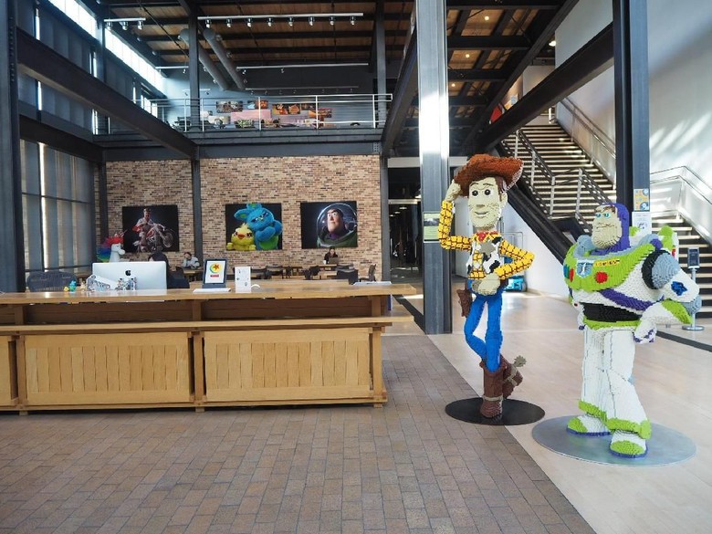 Foto: Suasana kantor Pixar di Amerika Serikat (Septi/detikcom) Foto: Suasana kantor Pixar di Amerika Serikat (Septi/detikcom)