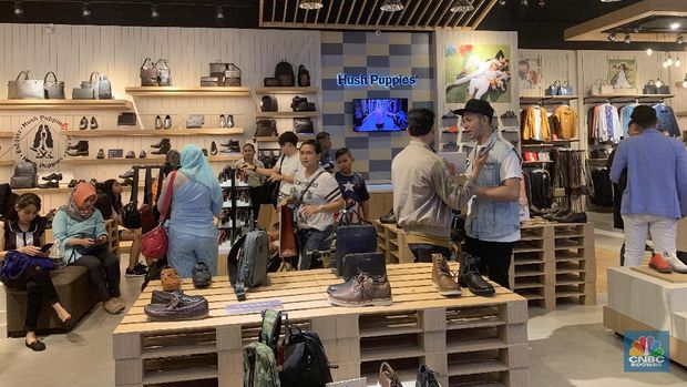 Payless mall sale taman anggrek