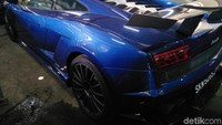 59 mobil yang menjadi milik negara hasil sitaan dilelang Bea Cukai Banda Aceh. Dari jumlah tersebut, beberapa di antaranya tergolong mobil mewah seperti Lamborghini dan Mercedes-Benz. Foto: Agus Setyadi/detikcom