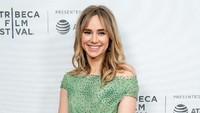 Selain aktris, Bradley Cooper juga pernah berpacaran dengan model lain yaitu Suki Waterhouse. Foto: (Getty Images)