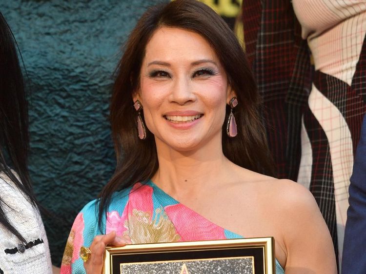 Kini Ada Nama Lucy Liu di Hollywood Walk of Fame