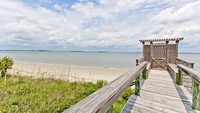 Pulau Tybee terkenal dengan rumah-rumahnya yang indah dan tidak jauh dari Savannah, Georgia. Istimewa/Dok. CNBC Make It/Lindsey Mixon of Tybee Vacation Rentals.
