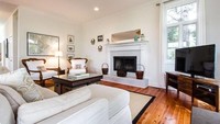 Rumah ini bahkan memiliki ruang permainan sendiri, panggangan outdoor, dan area pemandangan lautan. Istimewa/Dok. CNBC Make It/Lindsey Mixon of Tybee Vacation Rentals.